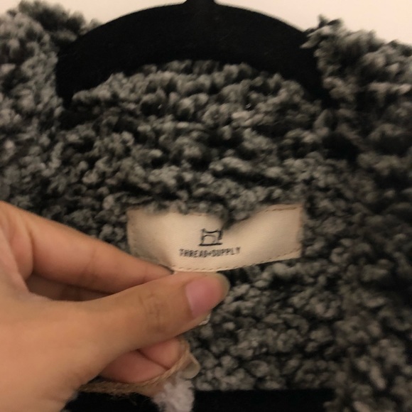 Thread & Supply Sherpa cardigan - Picture 3 of 8